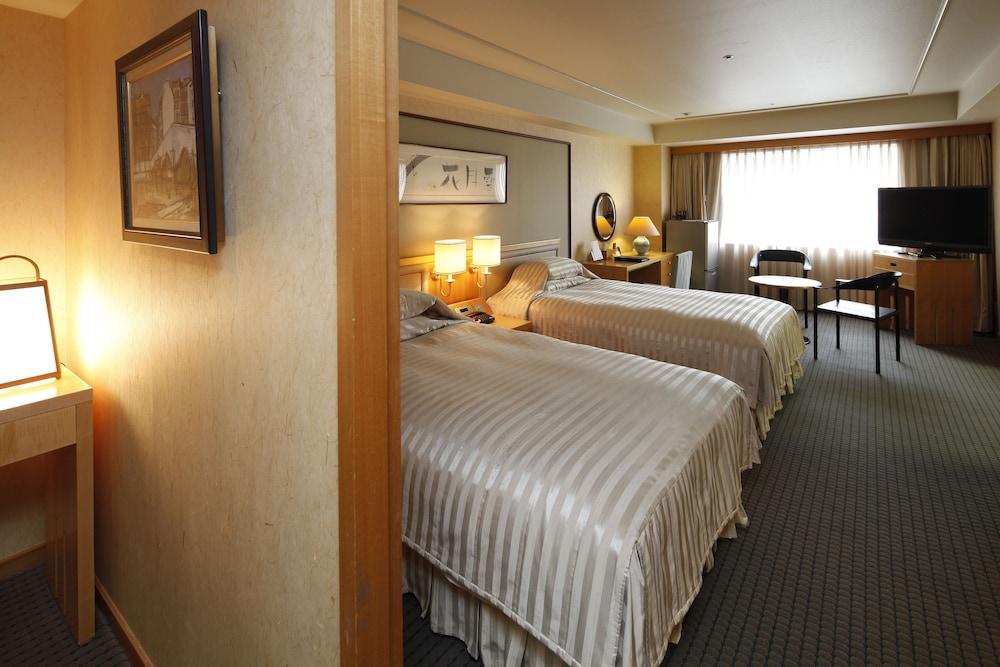 Miyako Hotel Gifu Nagaragawa Екстериор снимка A room at the hotel