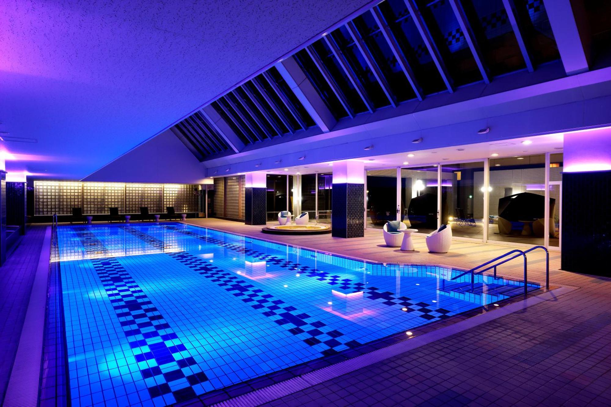 Miyako Hotel Gifu Nagaragawa Екстериор снимка The swimming pool at the hotel
